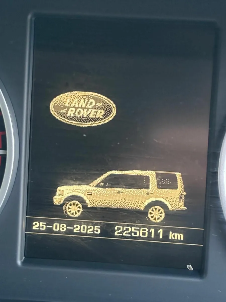 Land Rover Discovery 2014 - 5 Seater N1 - €333 Tax - Image 4