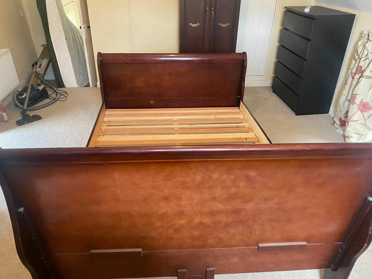 Queen size bed - Image 3