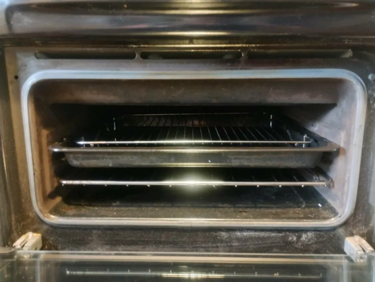 Zanussi fan assisted oven - Image 3