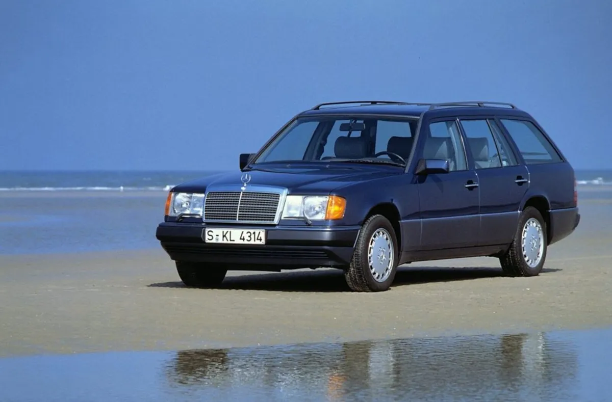 Seeking… Mercedes S124 - Image 2