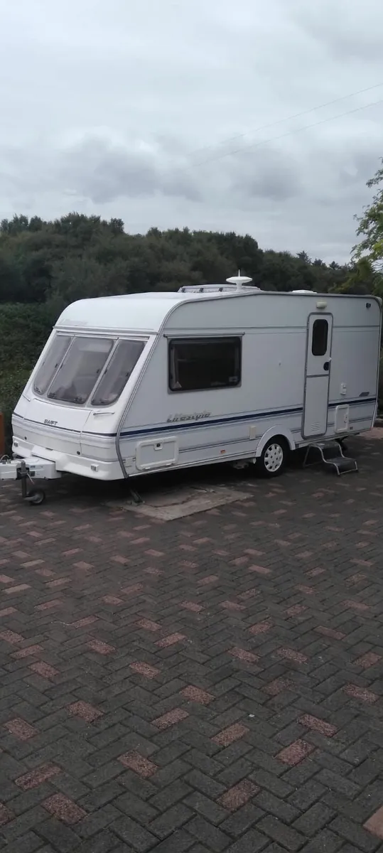 Caravan - Image 1