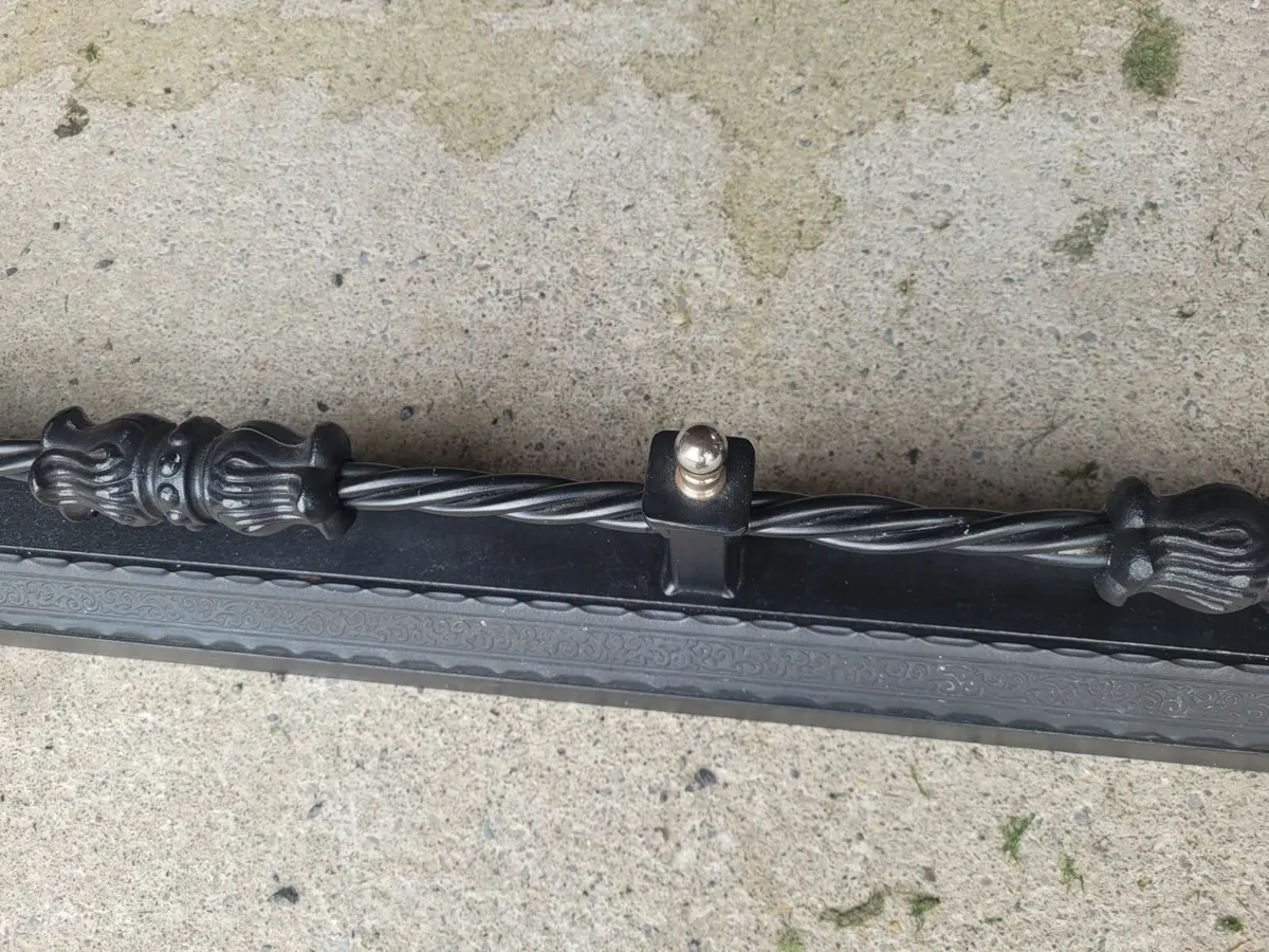 Fireplace fender - Image 4