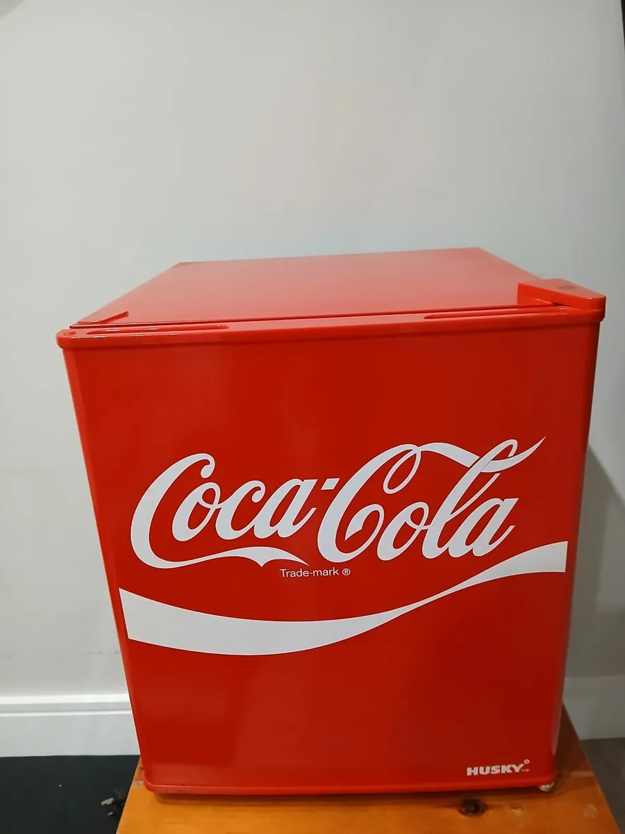 Coca-Cola Mini Fridge - Image 1