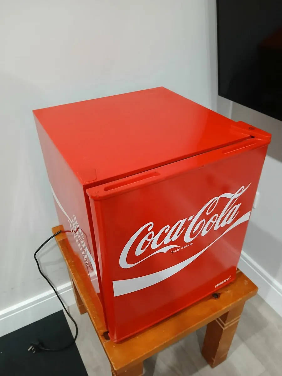 Coca-Cola Mini Fridge - Image 2