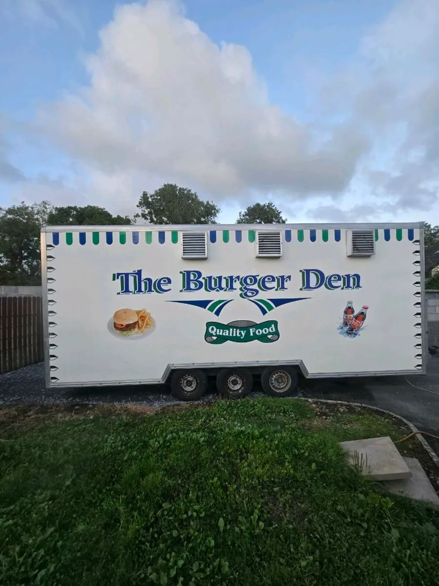23ft chipper trailer - Image 1
