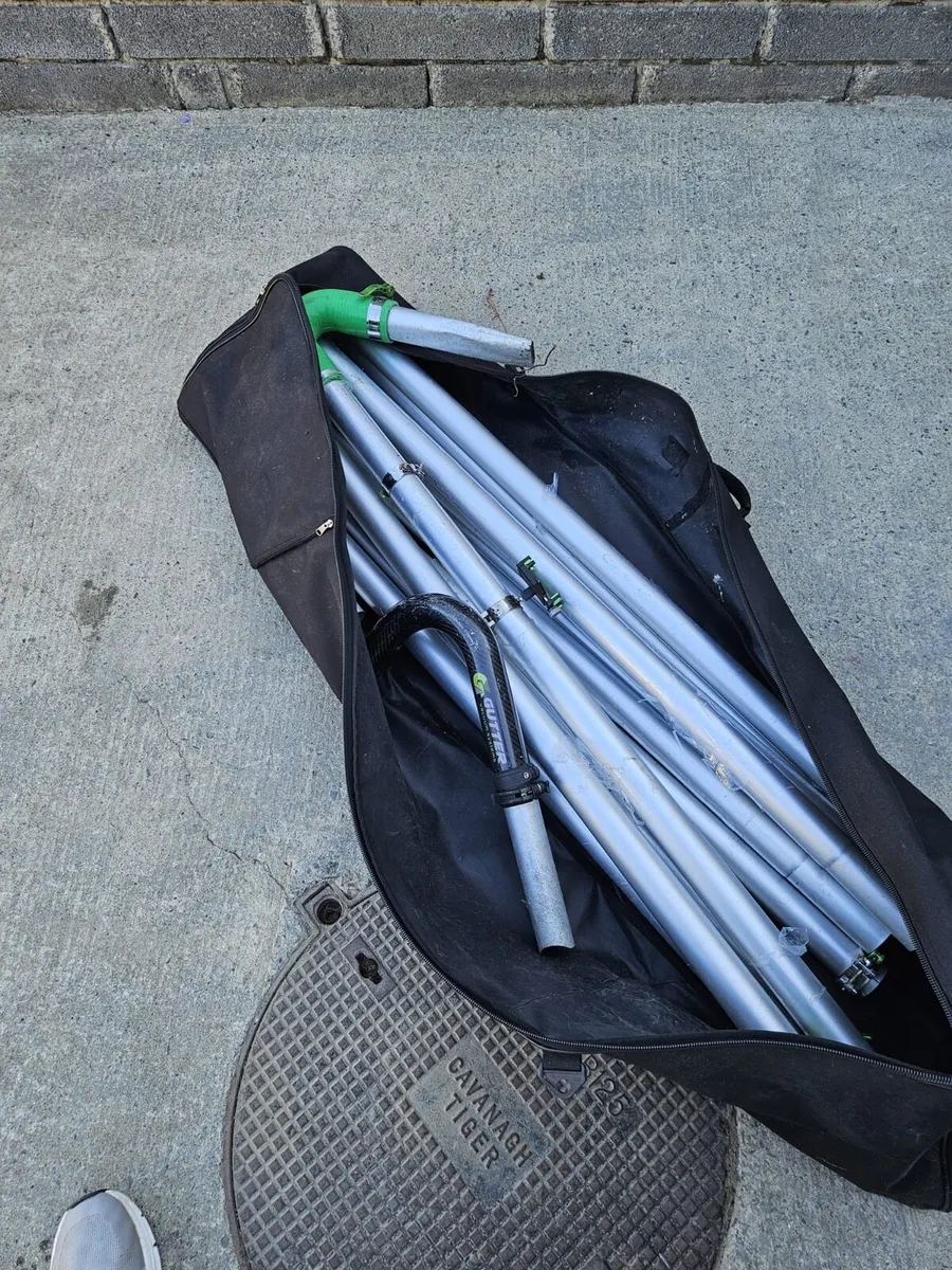 Gutter vacuum system - Image 3