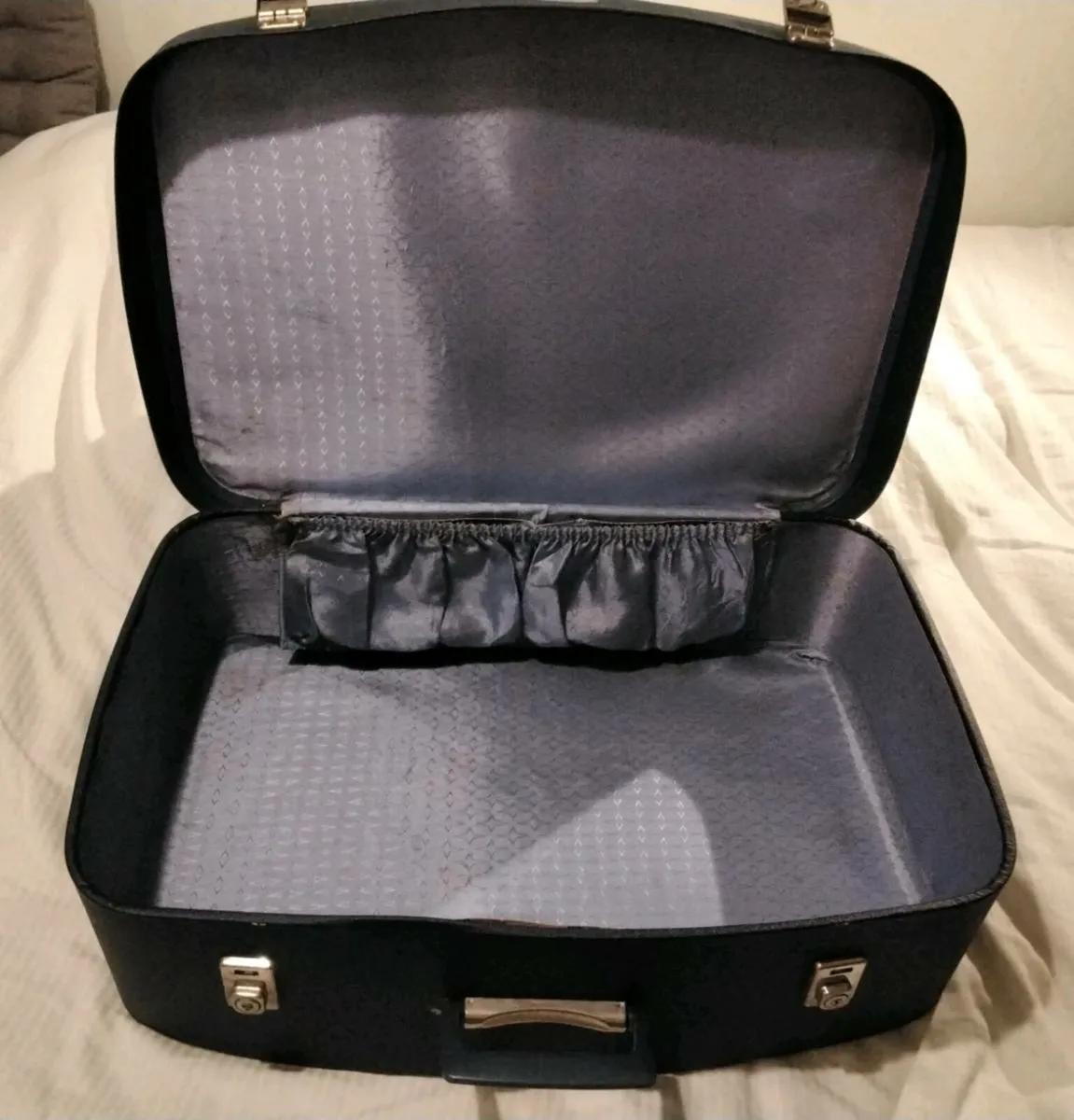 Vintage 1960s Suitcases - Image 3