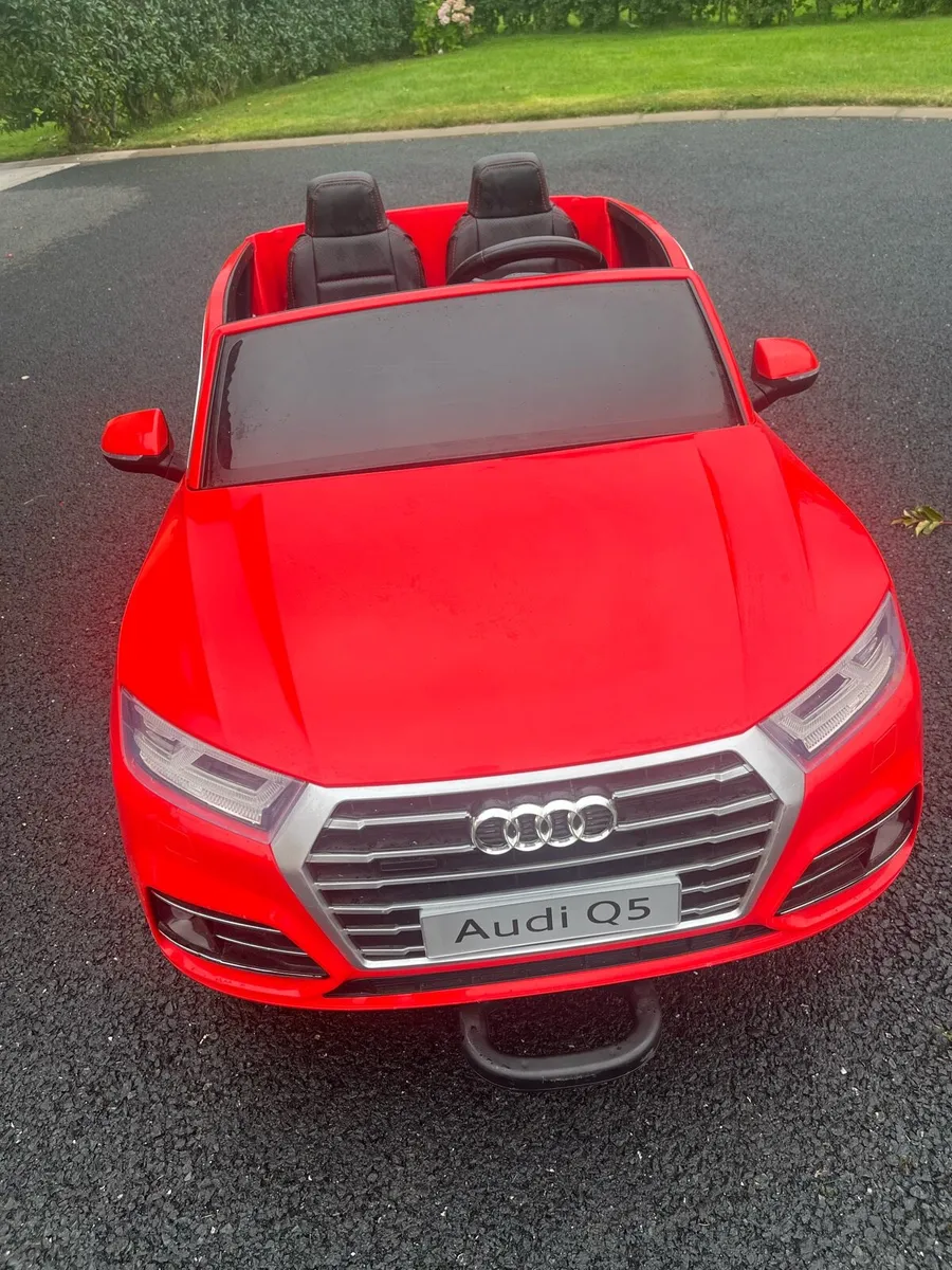 Electric Car Audi Q5 - Image 1
