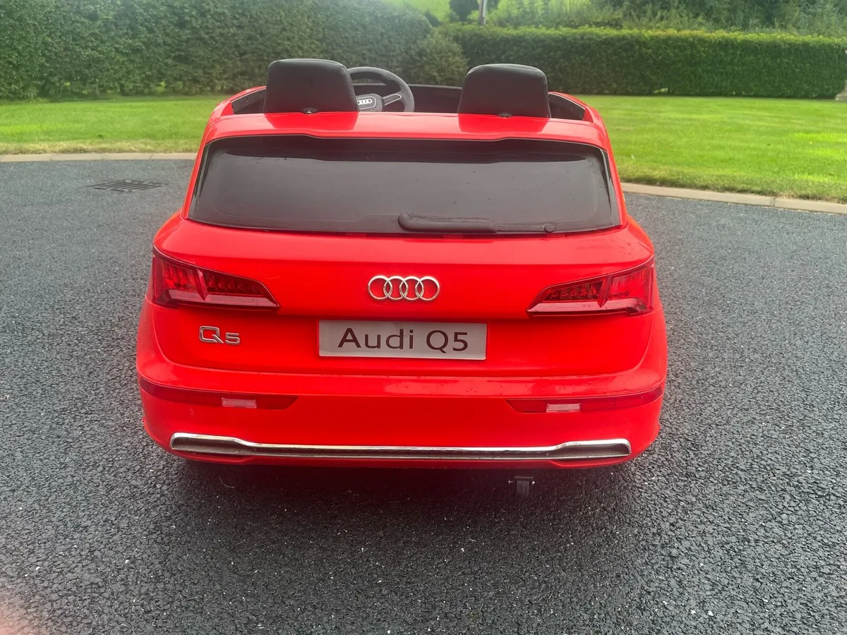 Electric Car Audi Q5 - Image 4