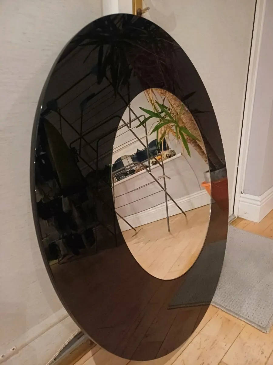 Mirror - Image 1