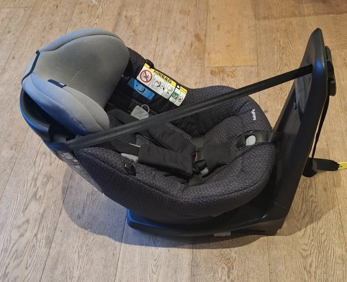 Maxi-cosi AxissFix car seat - Image 3
