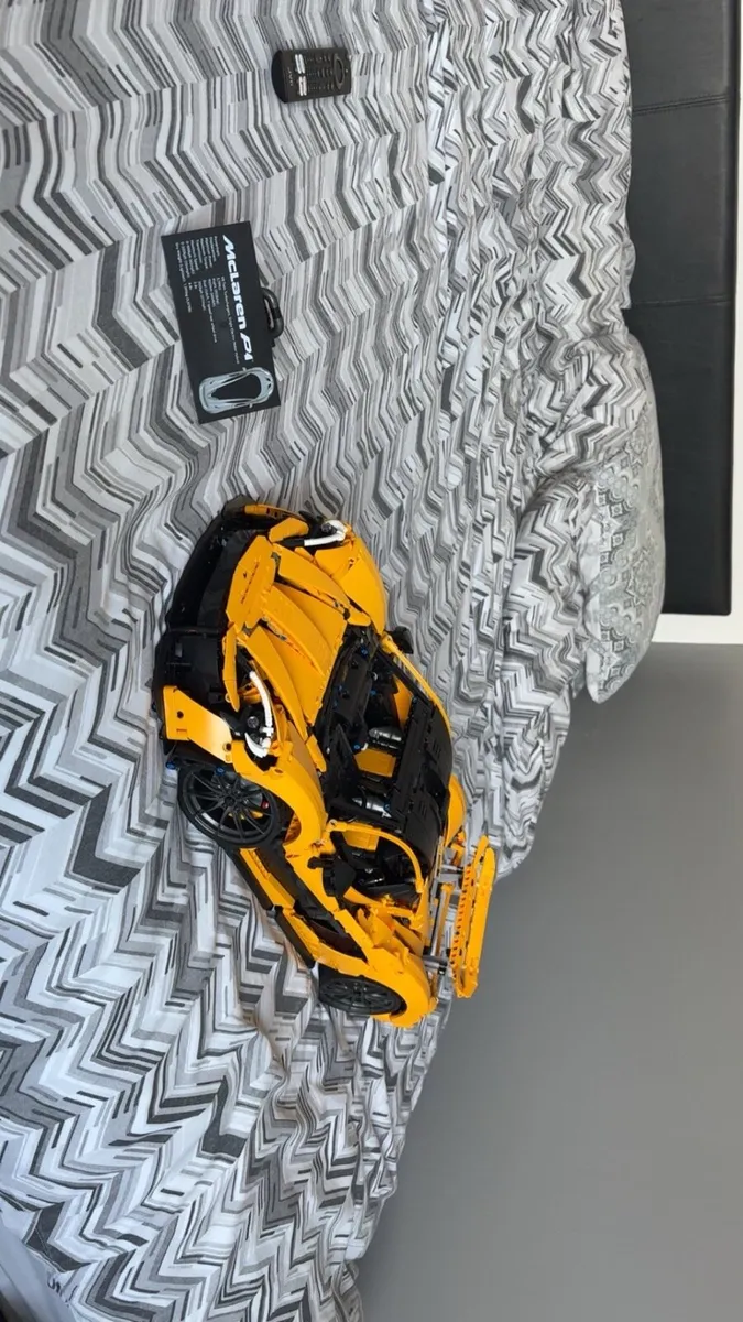 Lego Technic McLaren P1 - Image 4
