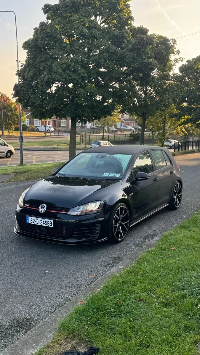 2016 Volkswagen Golf GTi - Image 1
