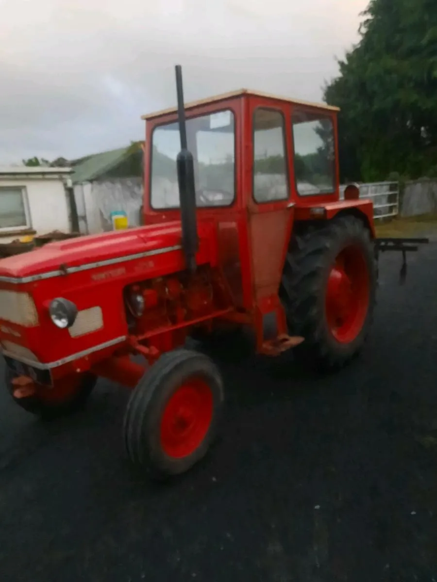 Zetor 4712 with tax book and Ferguson grubber - Image 1