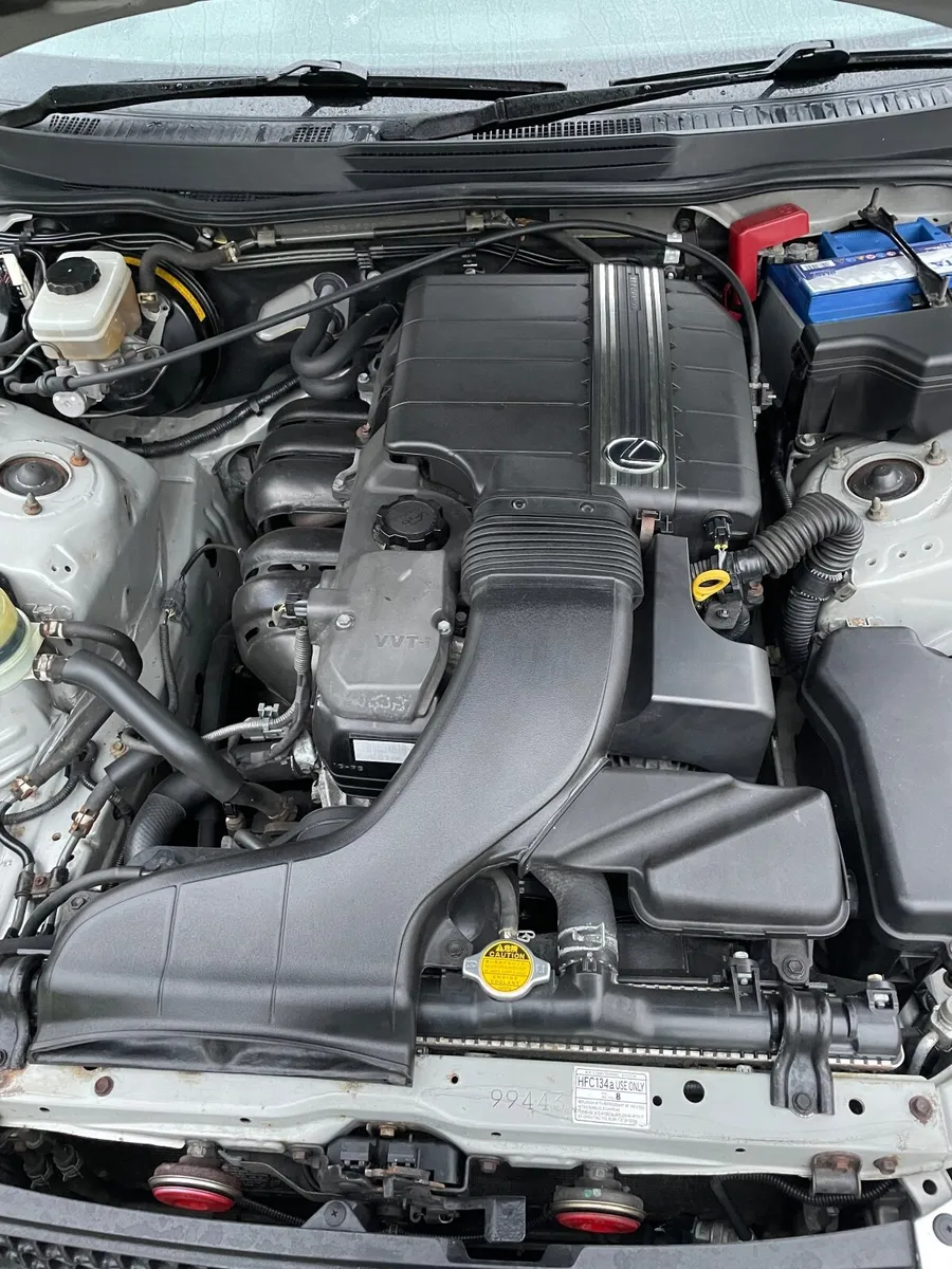 Lexus IS 2004 - Image 2