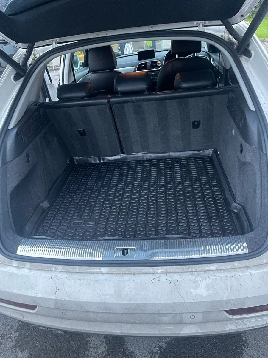 Car - Image 4