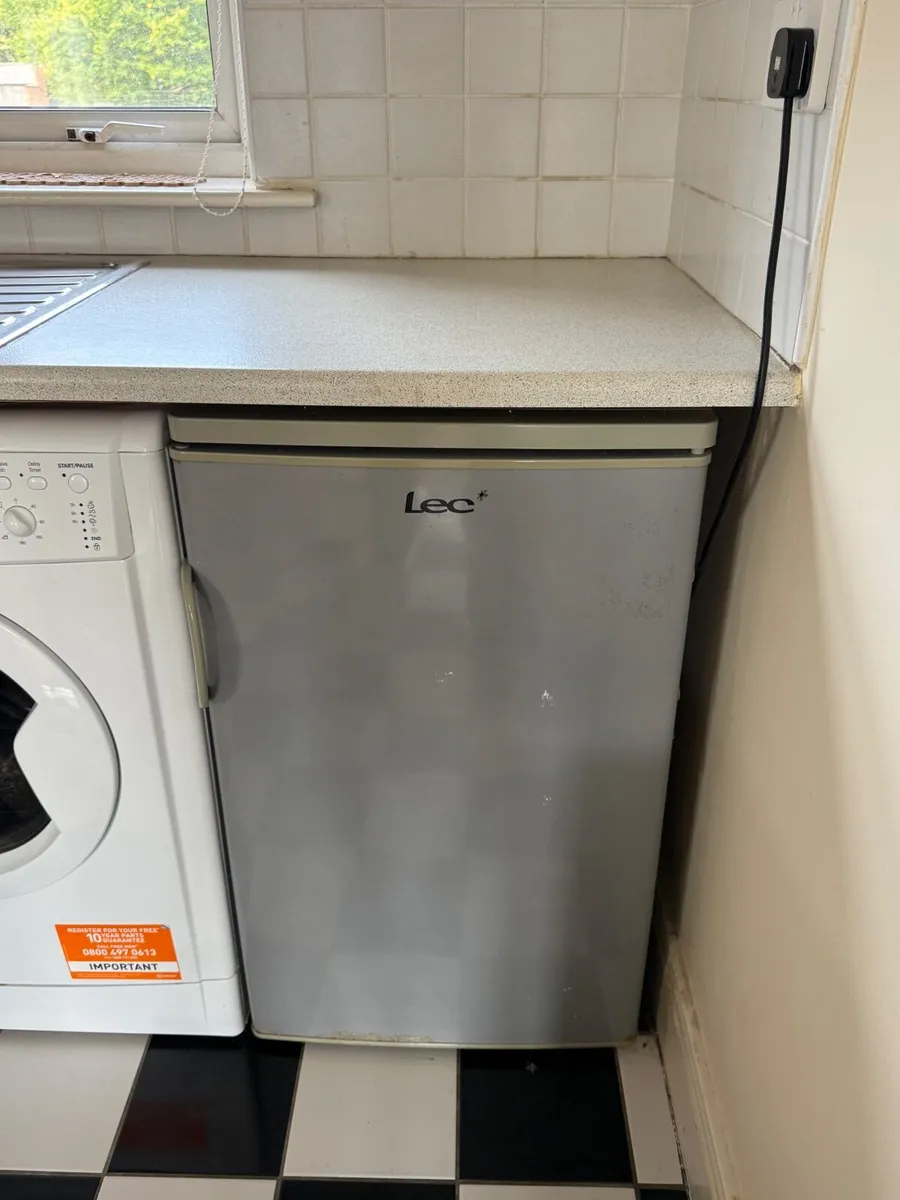 Lec Under-Counter Fridge (Silver)