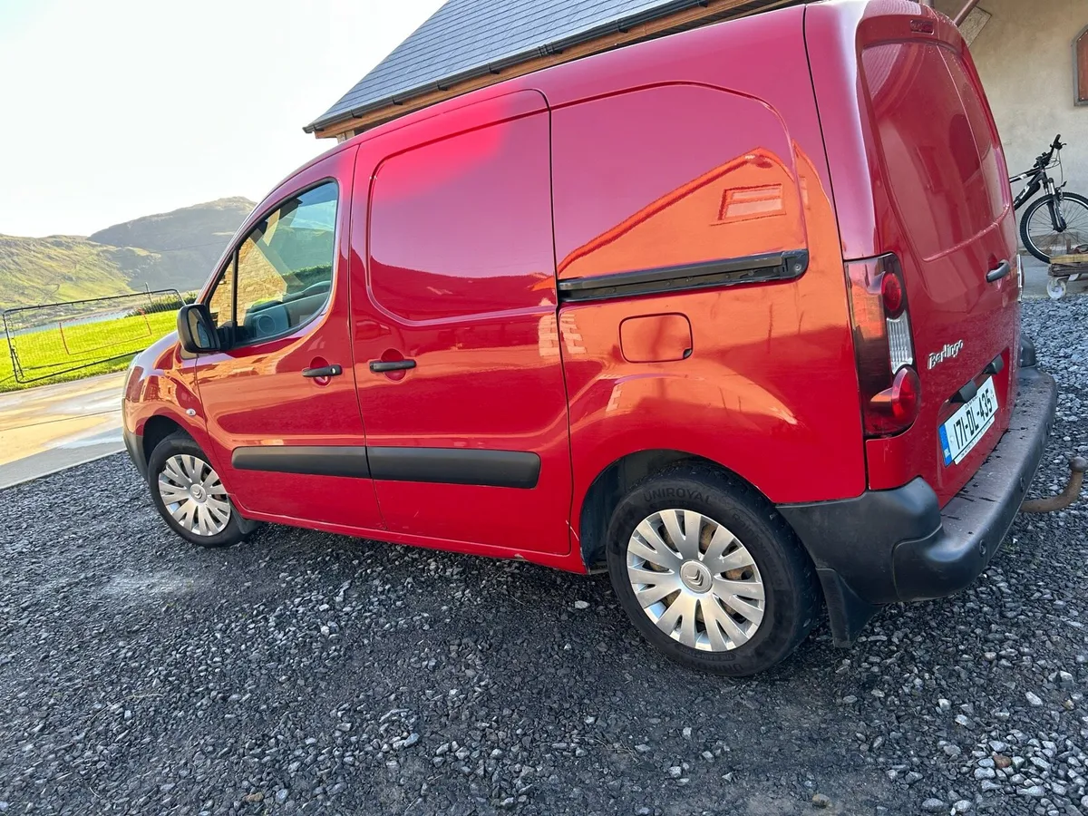 171 Citroen Berlingo Van - Image 1