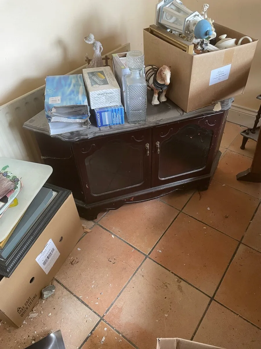 Dressers - Image 1