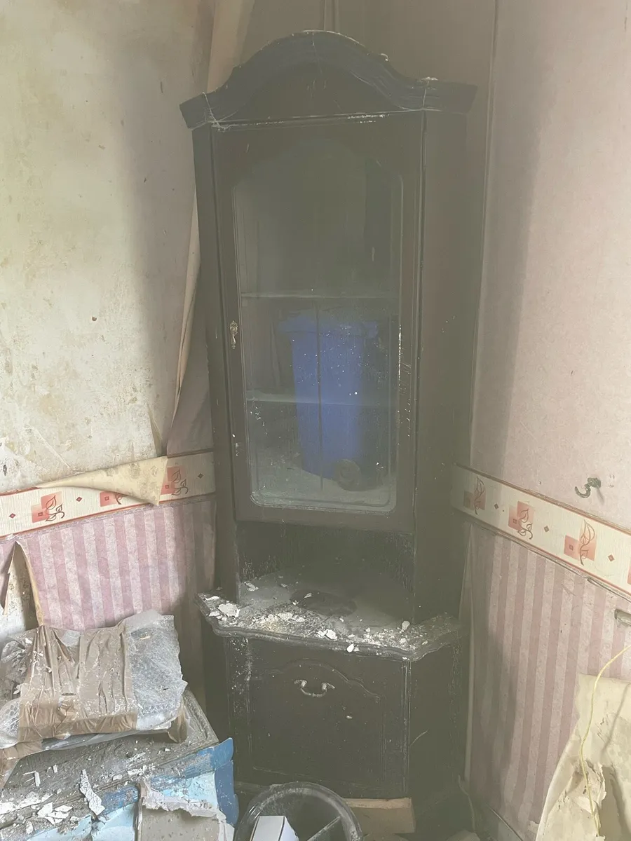 Dressers - Image 4