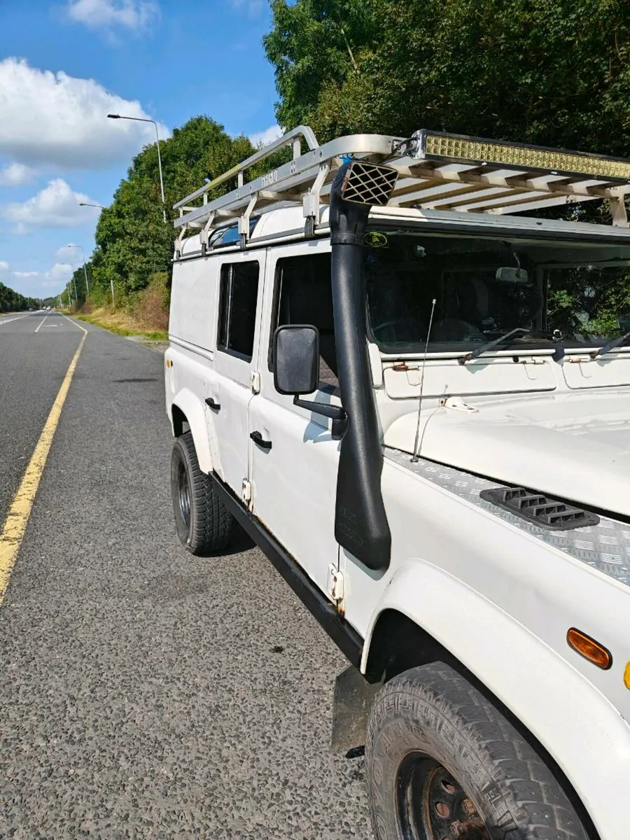 2004 Land Rover Defender 110 td5 crewcab - Image 3