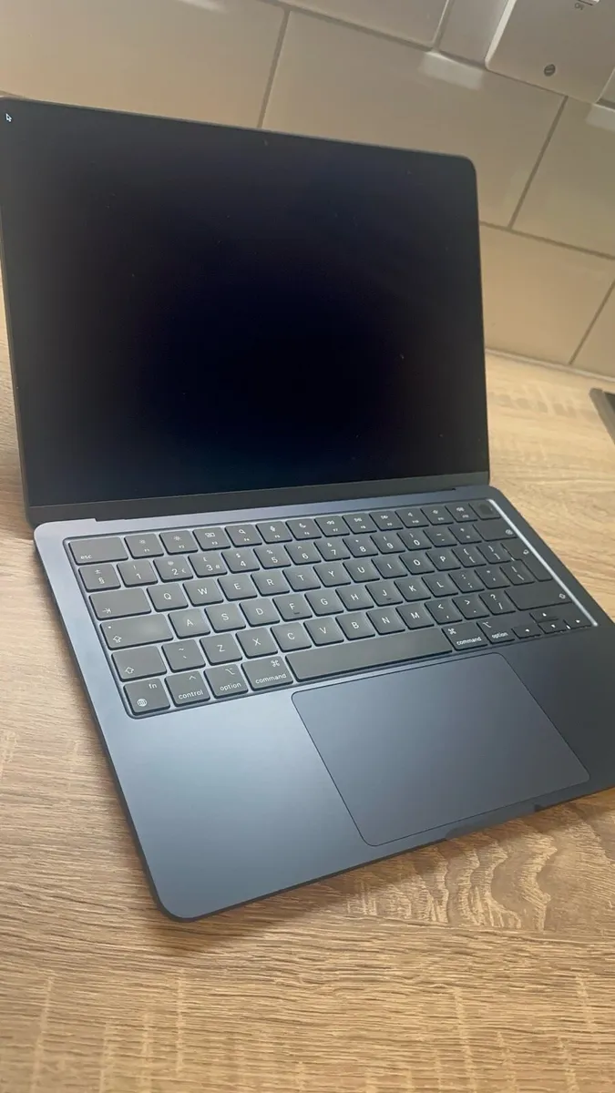 Macbook Air 2024 M3 13.6" - Image 3
