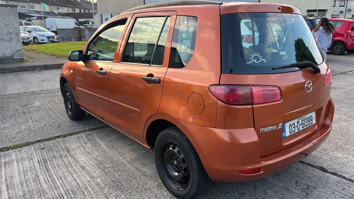 Mazda Mazda2 2003 - Image 2