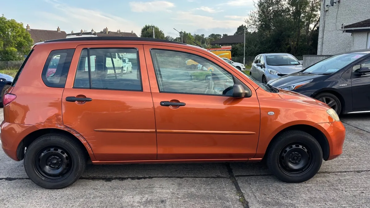 Mazda Mazda2 2003 - Image 3