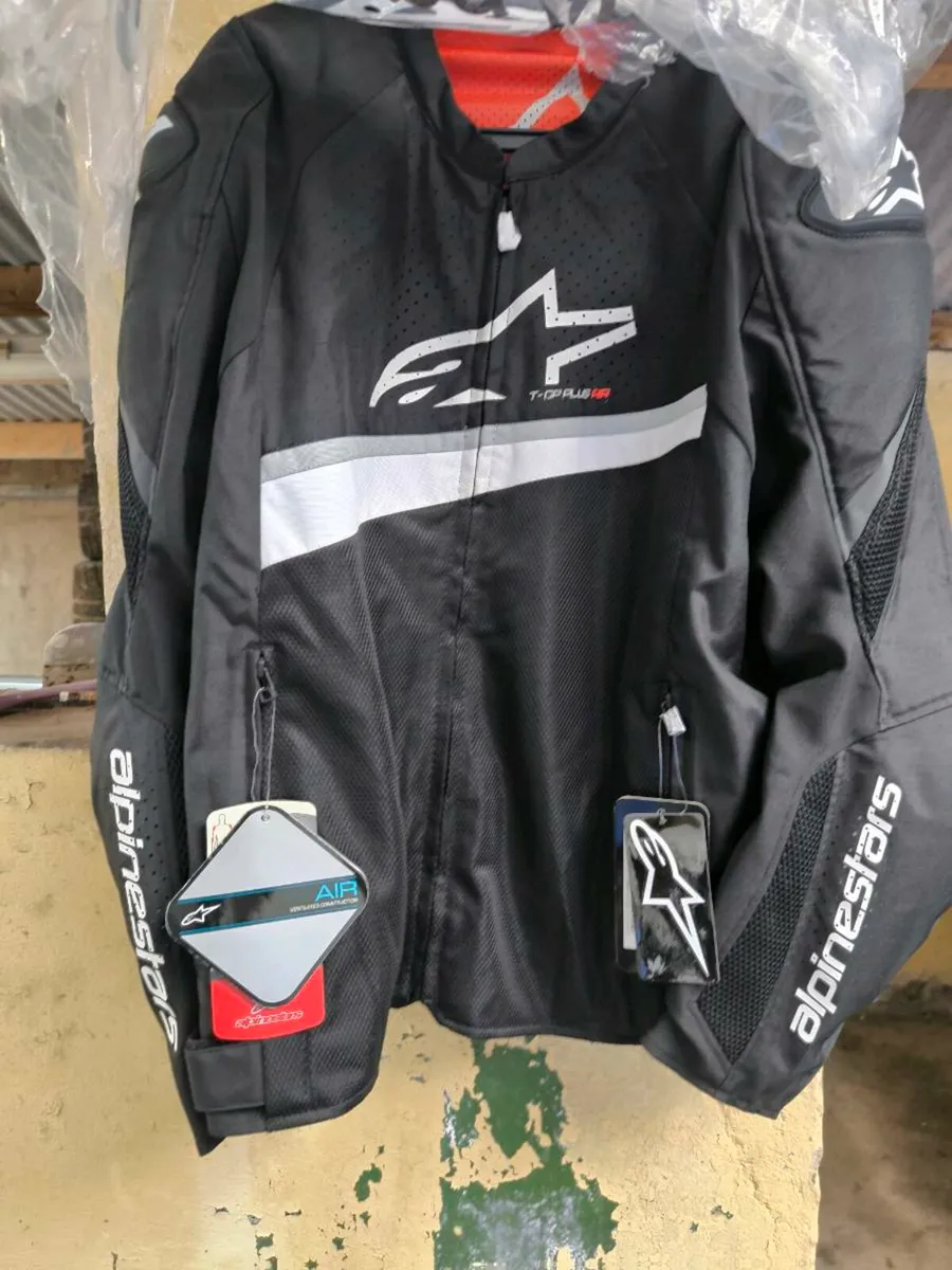 Alpinestars motorcycle jacket - Image 2