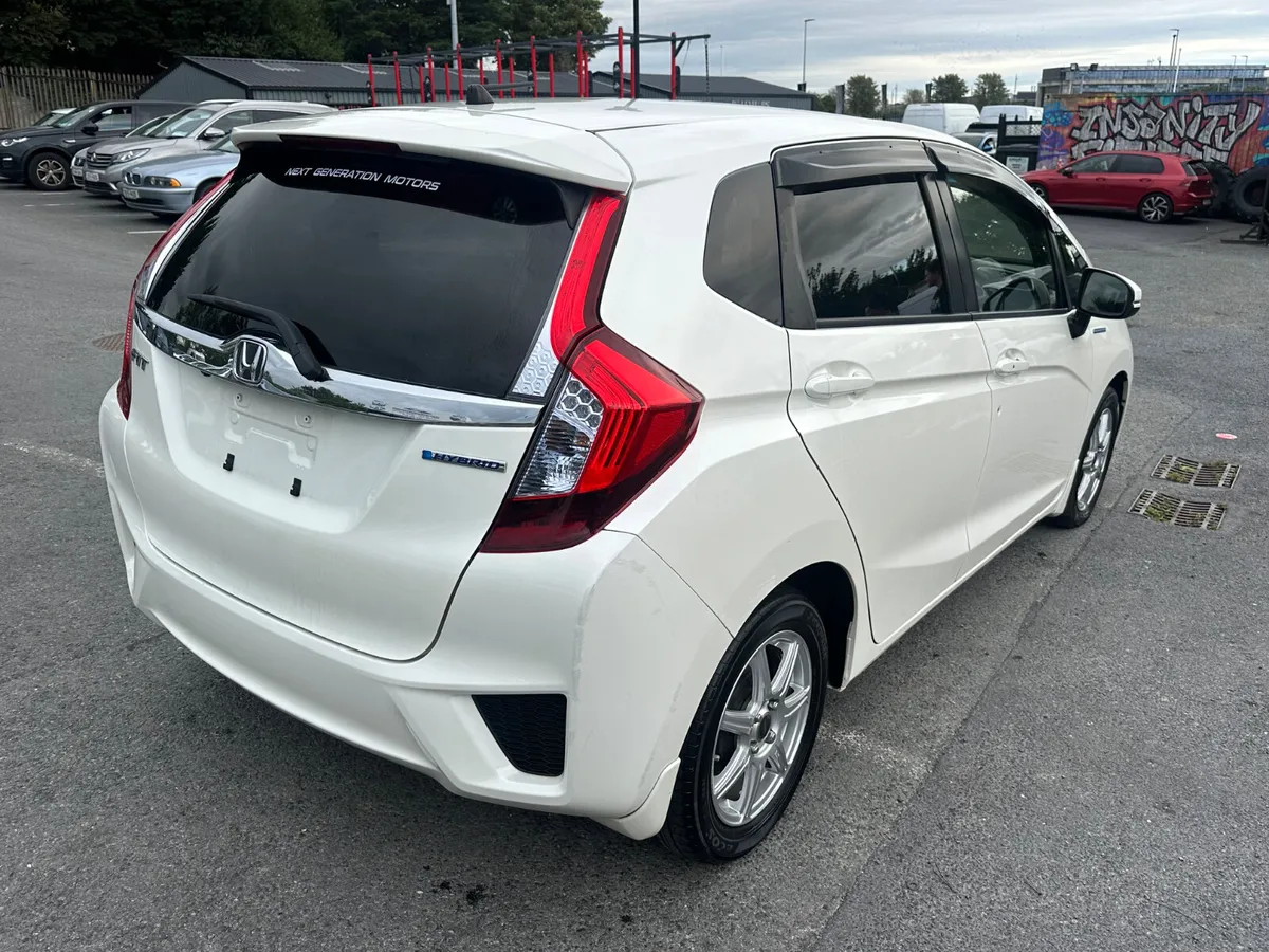HONDA FIT 2014 1.5L HYBRID LOW MILES HALF LEATHER - Image 3