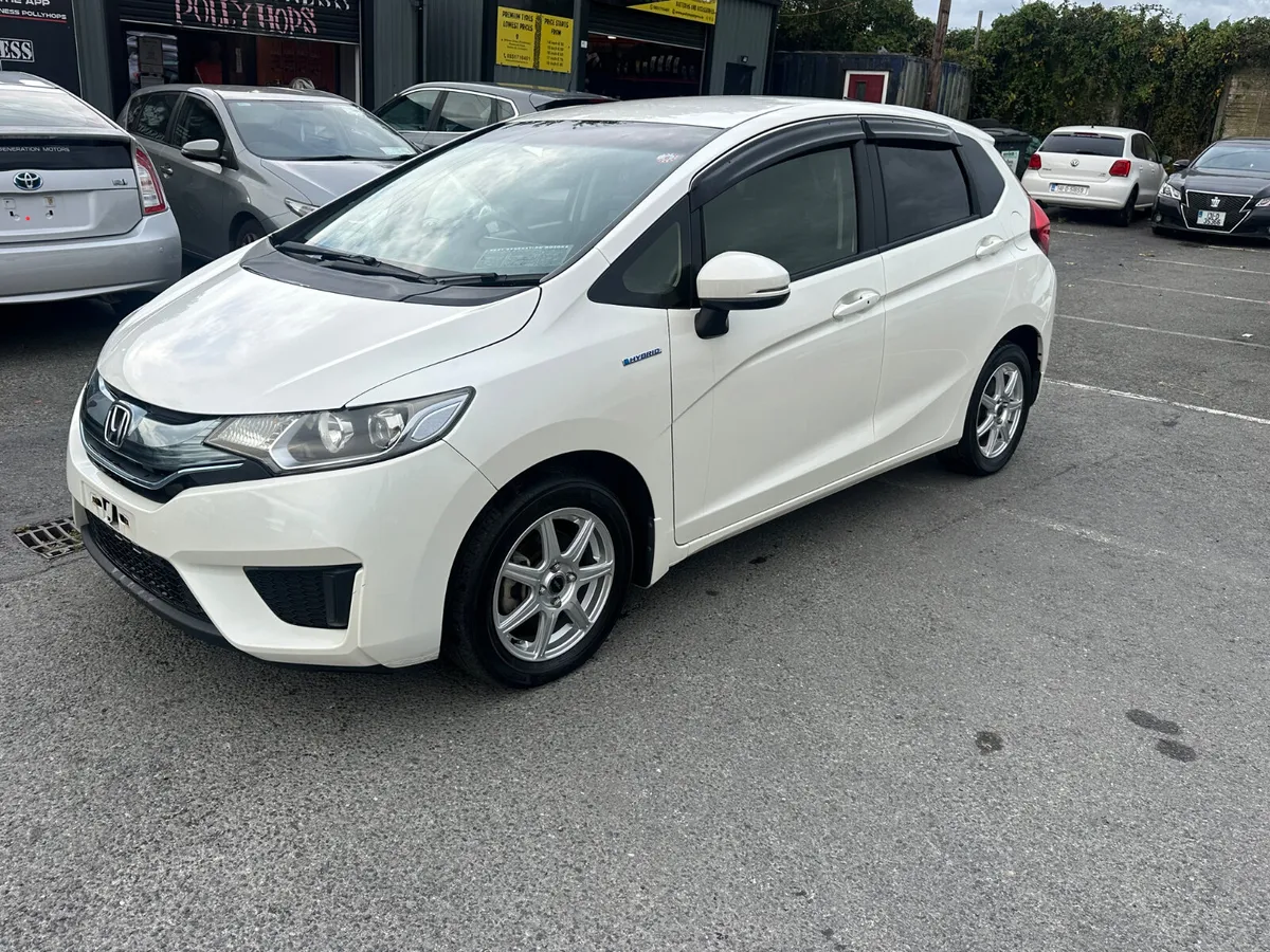 HONDA FIT 2014 1.5L HYBRID LOW MILES HALF LEATHER - Image 2