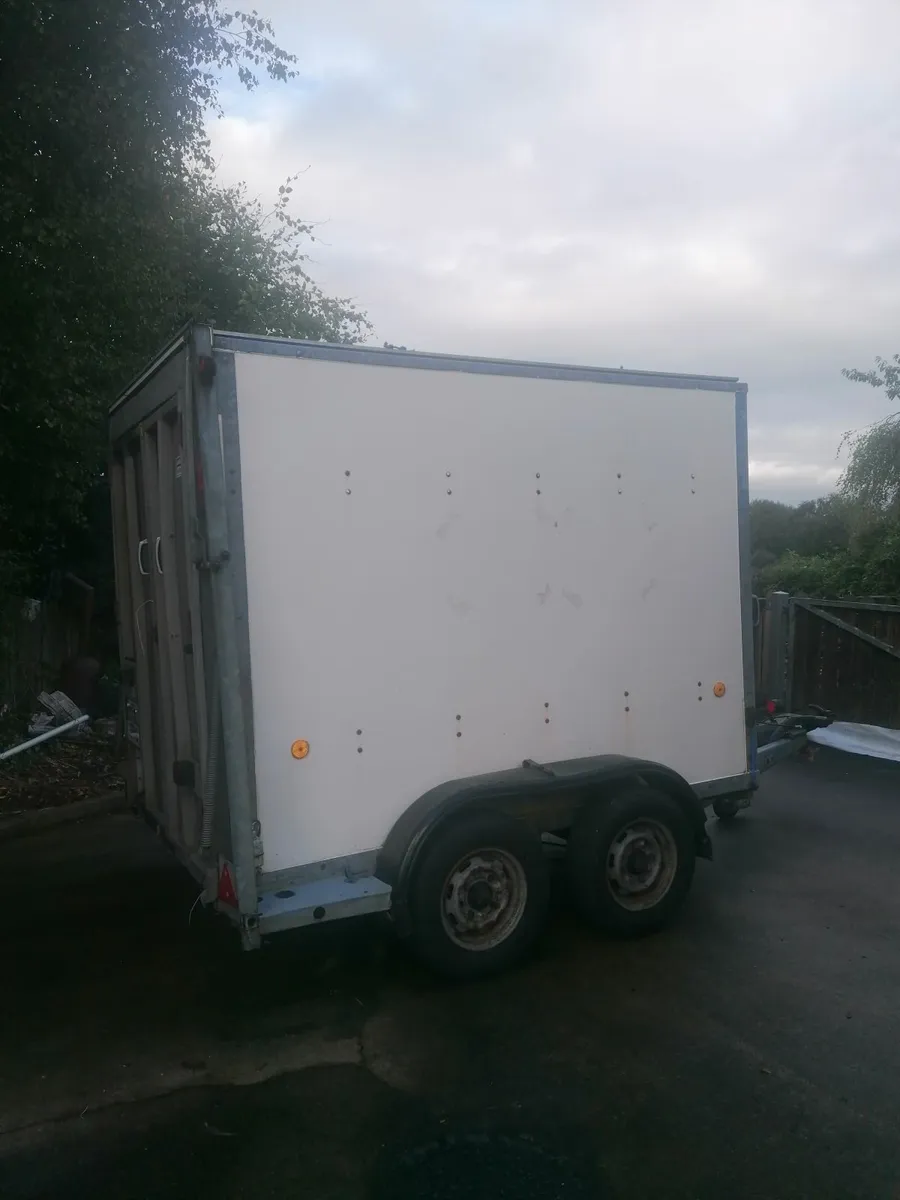 Trailer - Image 4