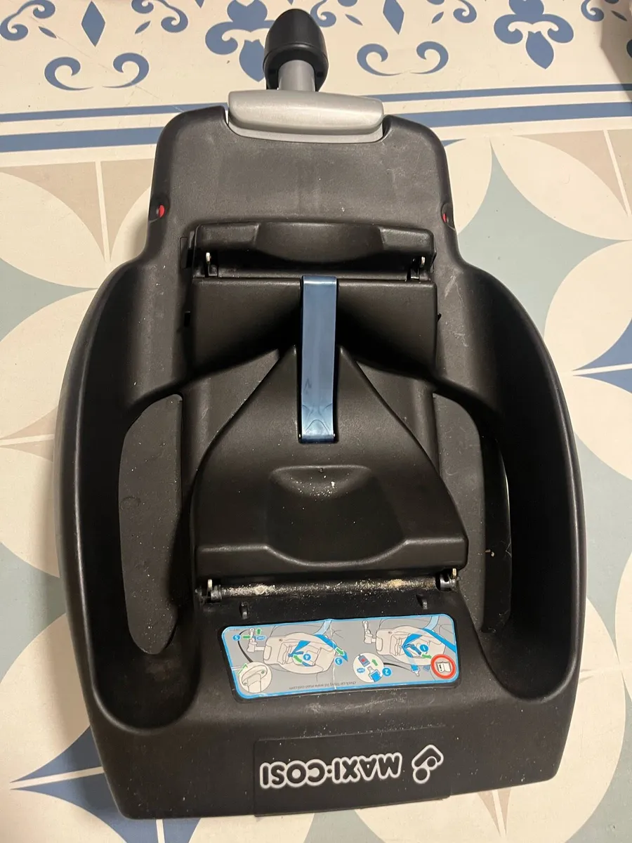Maxi Cosi Base - Image 1