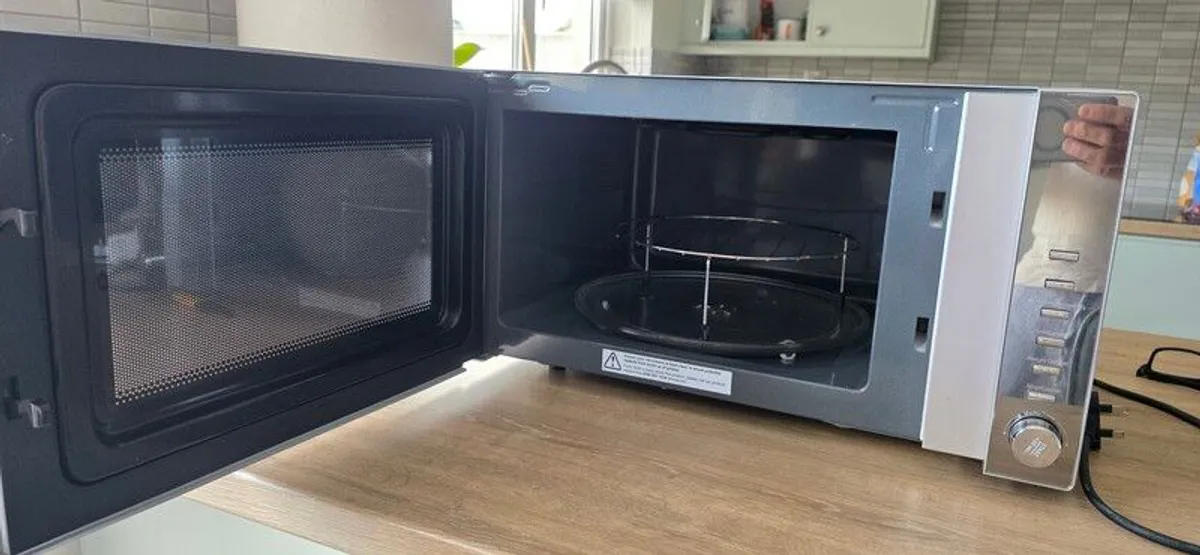microwave - Image 3