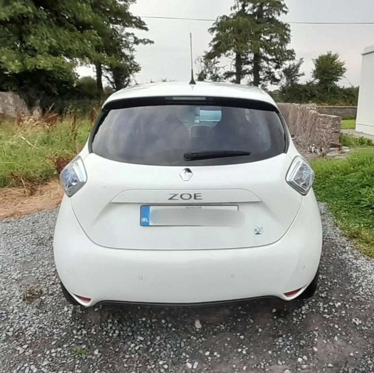 Renault Zoe 2015 AUTOMATIC 5 Door HATCHBACK - Image 4
