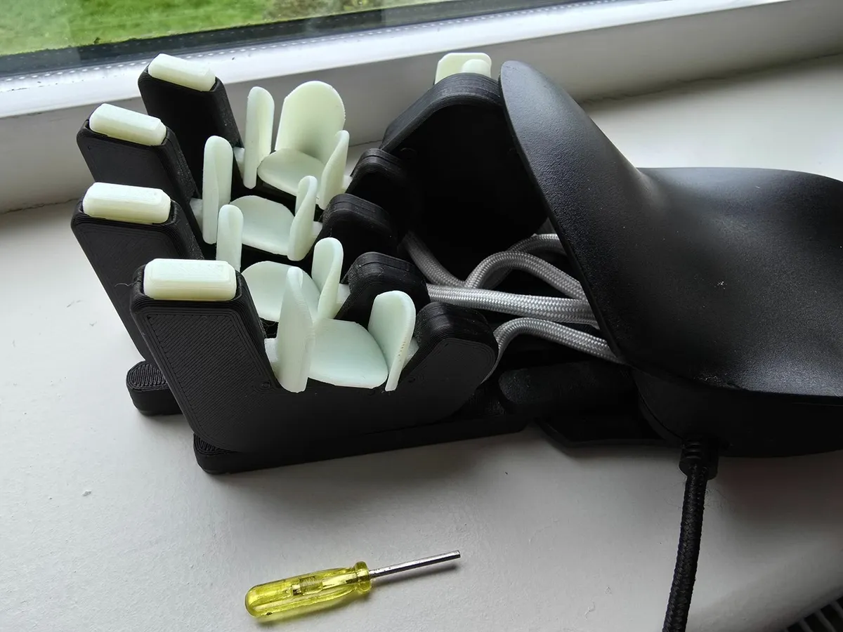 Azeron Compact gamepad keypad glow in the dark - Image 4