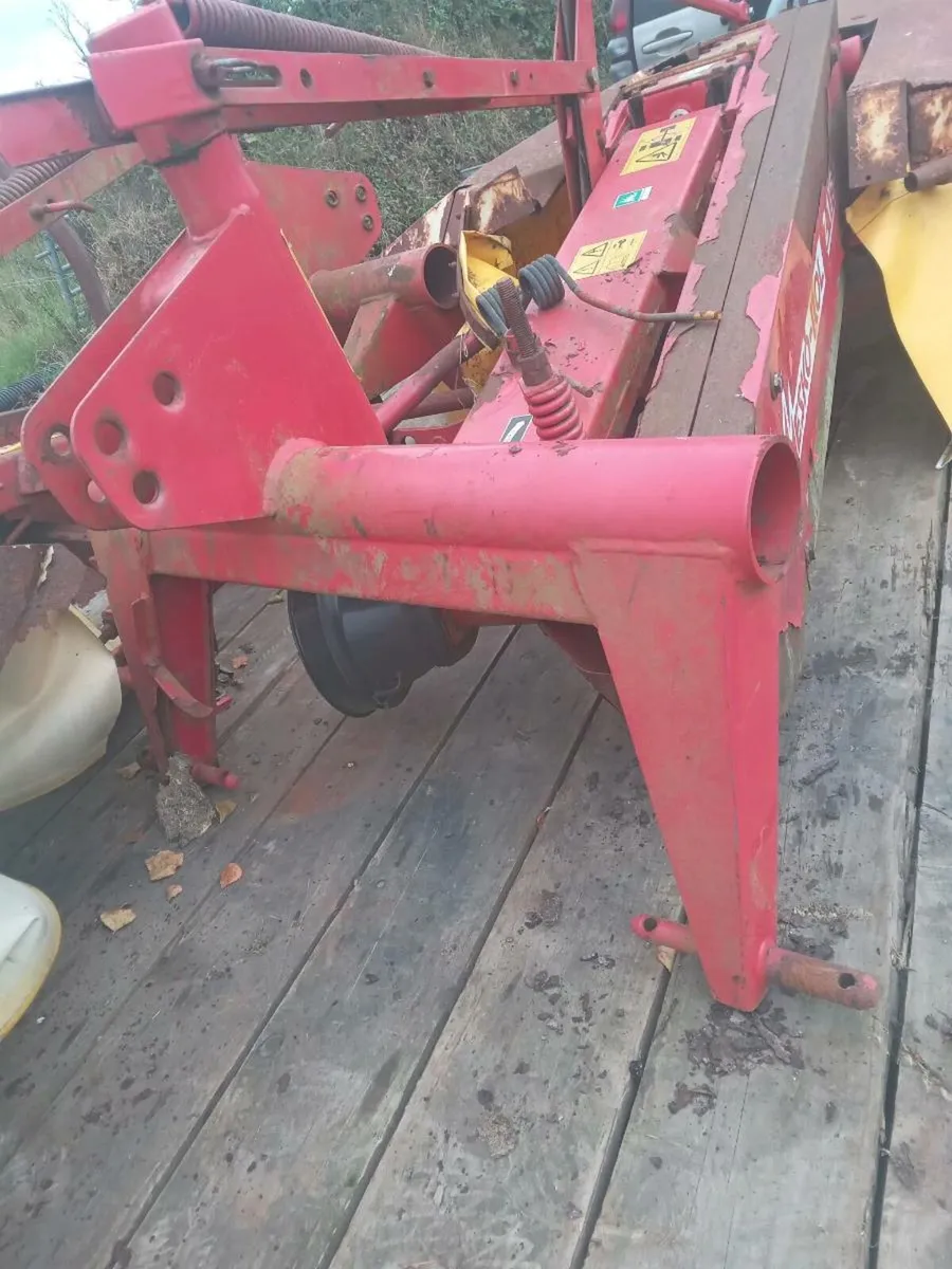 Rotary mower - Image 1