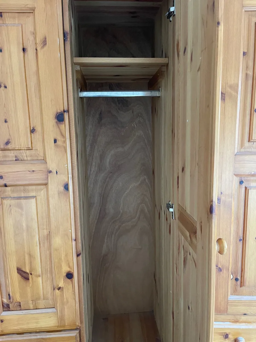 Wardrobe - Image 2