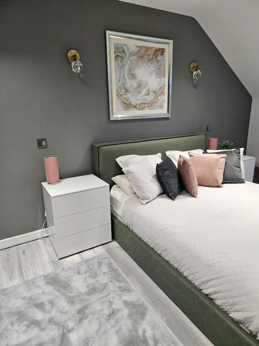 Bedside drawers - Image 1
