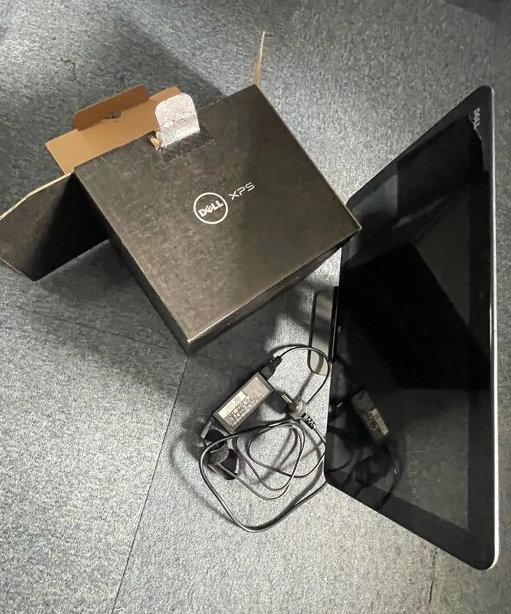 Dell Xps 18 - Image 1