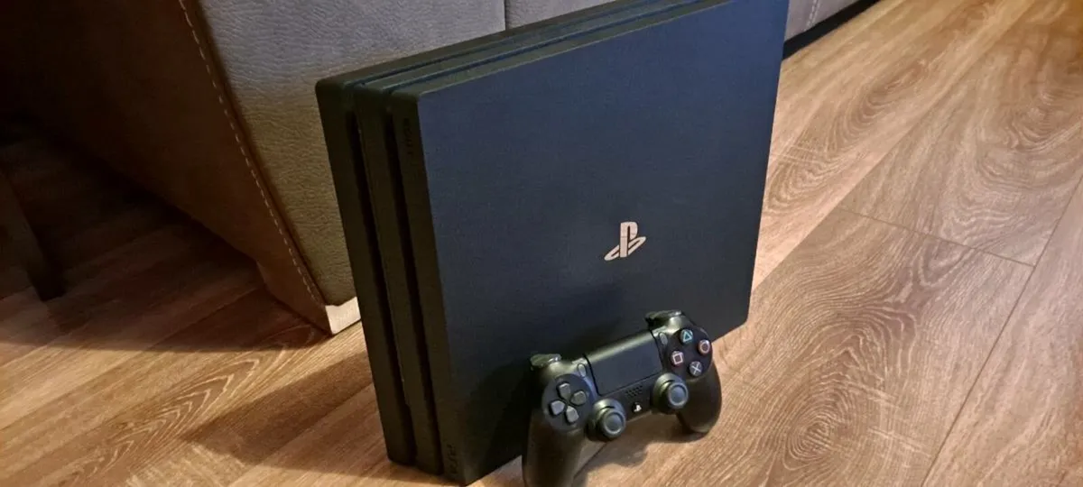 PS4 pro - Image 1