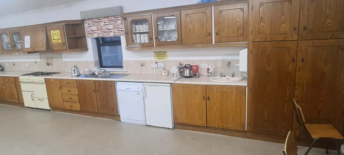 Kitchen units - Image 2