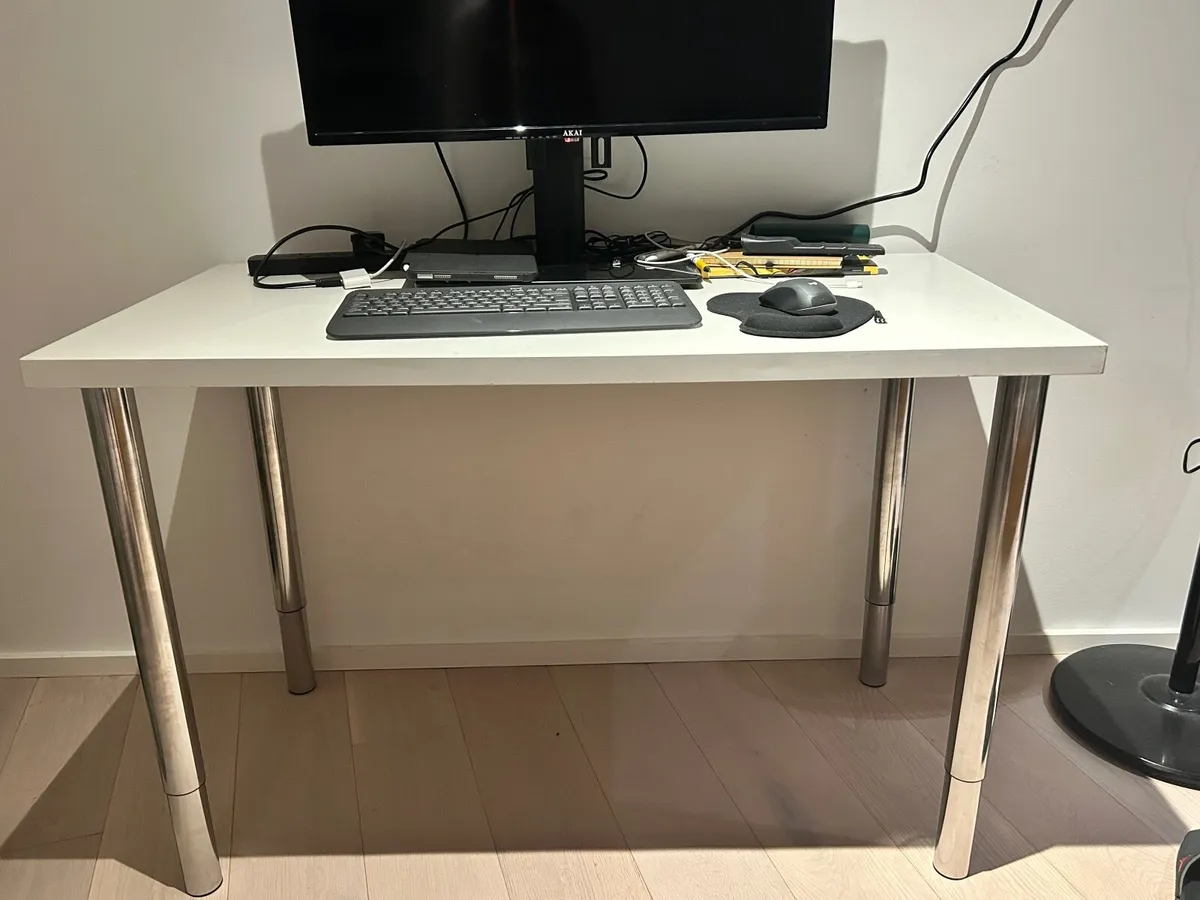Work desk/ Study Table - Image 1