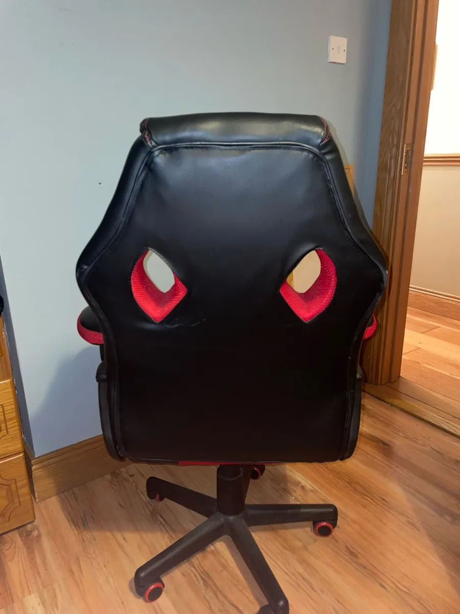 Gaming chair - Image 3