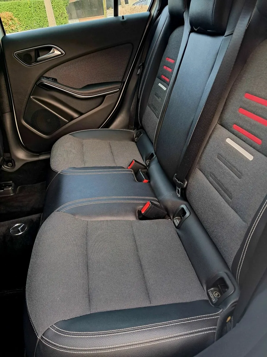 Mercedes-Benz A-Class 2016 - Image 4