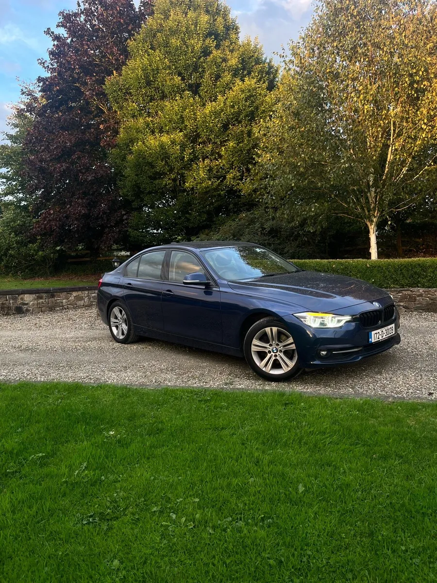 BMW 330e 252bhp SE - Image 2