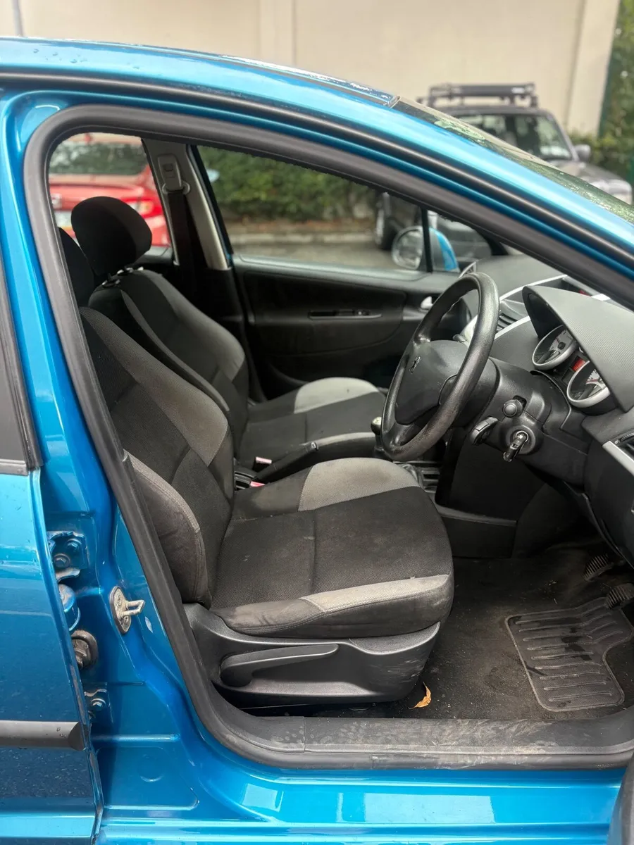 Peugeot 207 2007 - Image 4