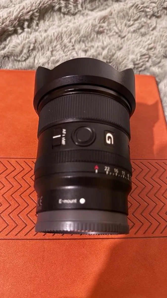 Sony FE1.8 G 20 MM wide angle - As new - Image 1