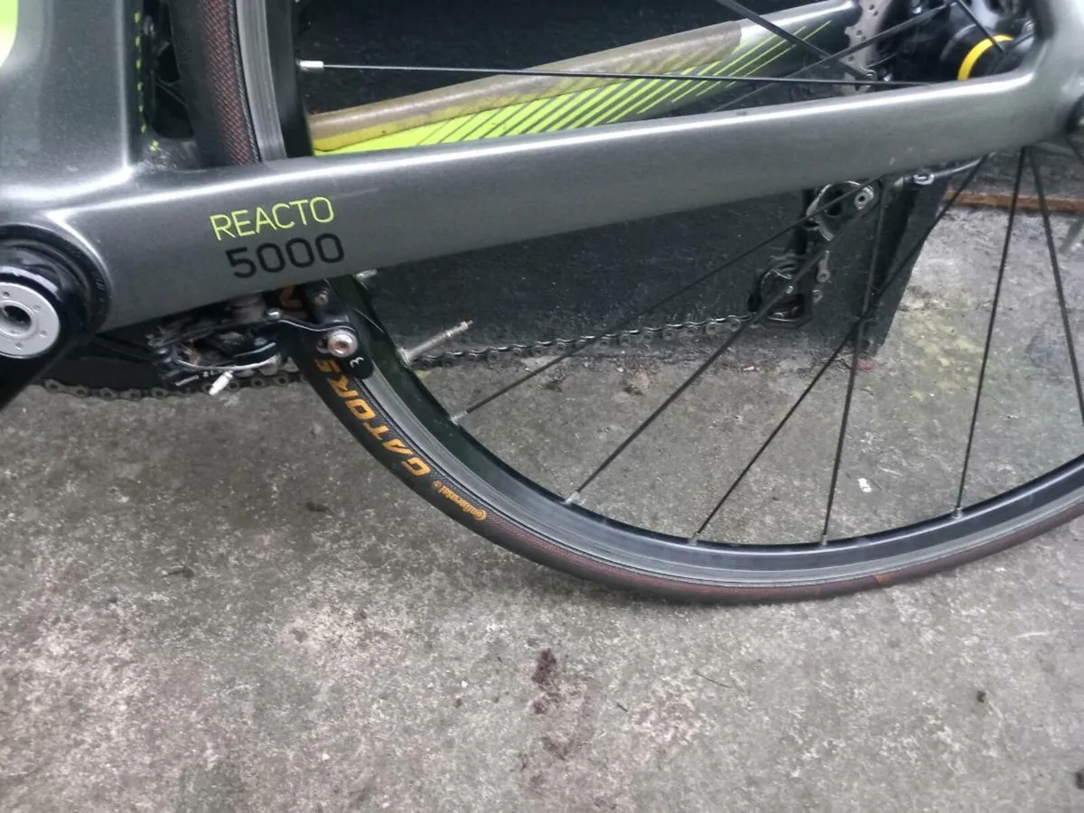 Merida Reacto 5000 carbon road bike size XL - Image 3