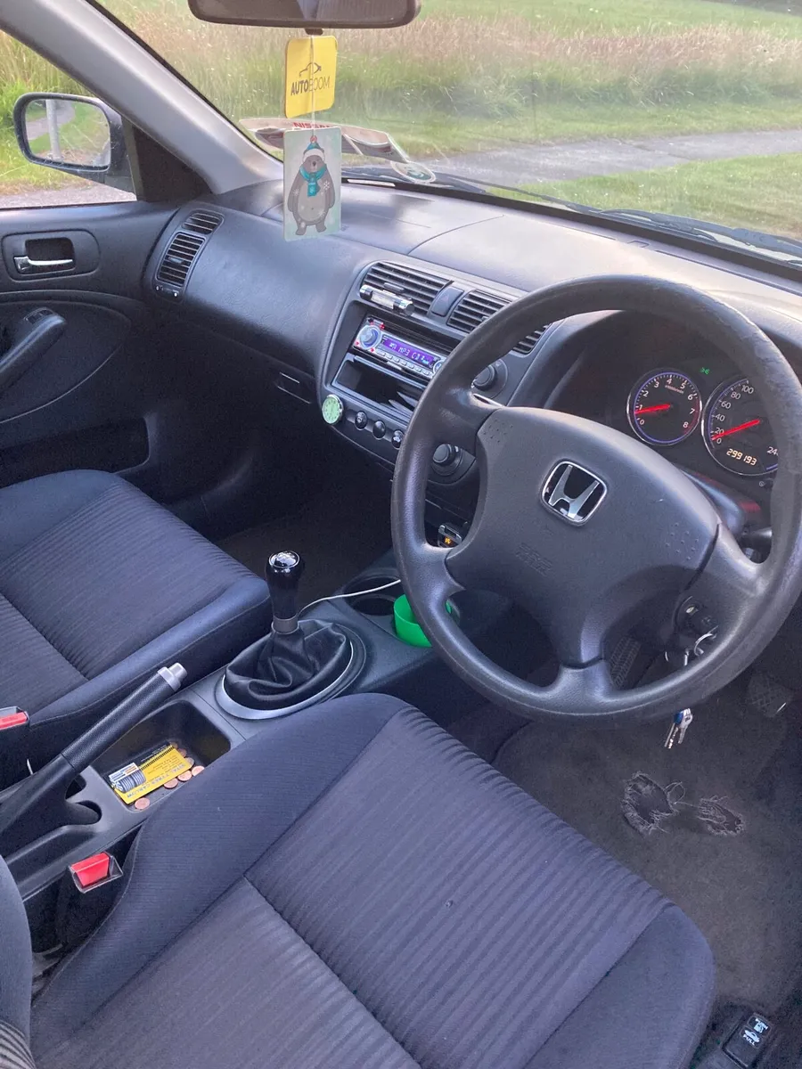 Honda Civic 2005 - Image 4